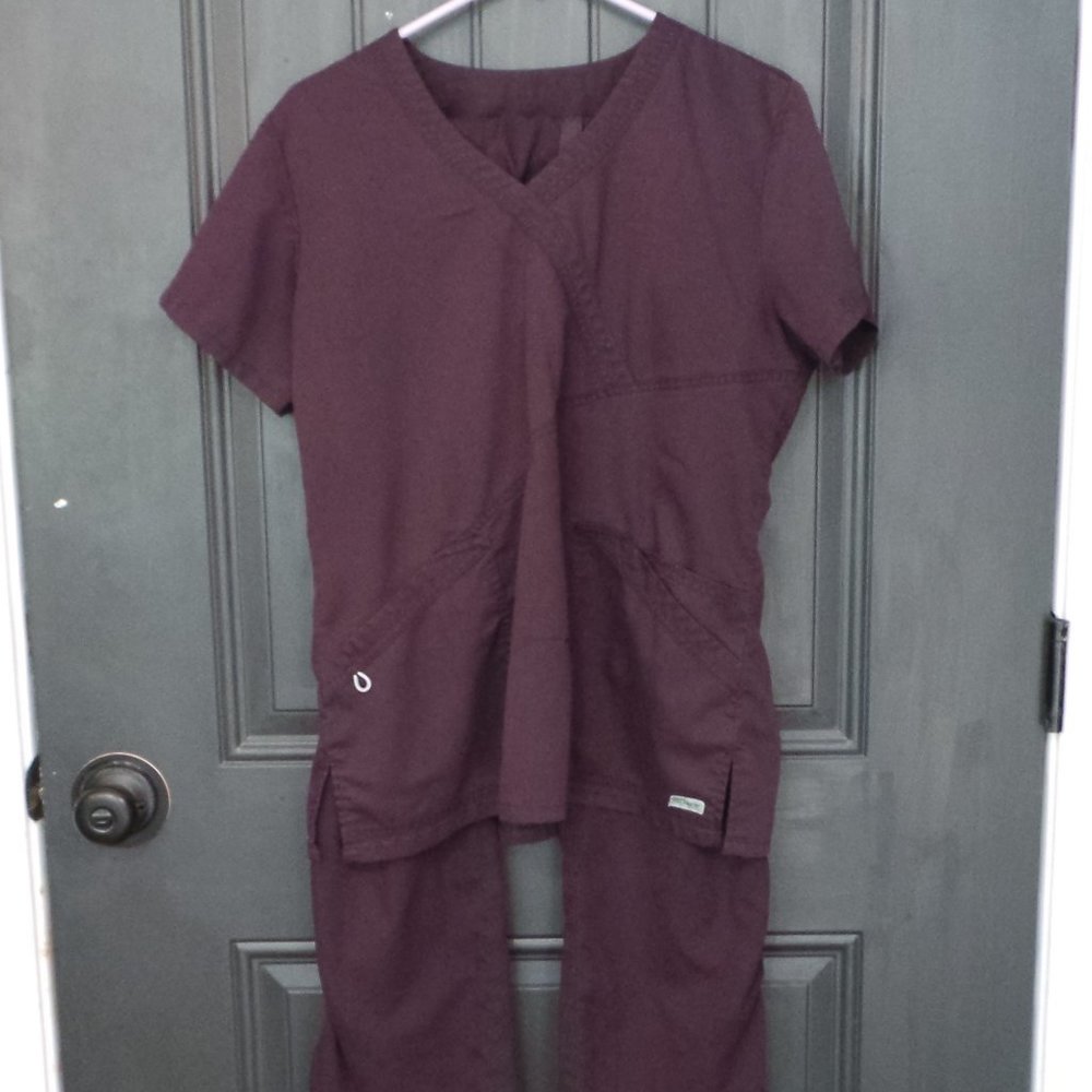 women's Grey's Anatomy scrubs set - Purple